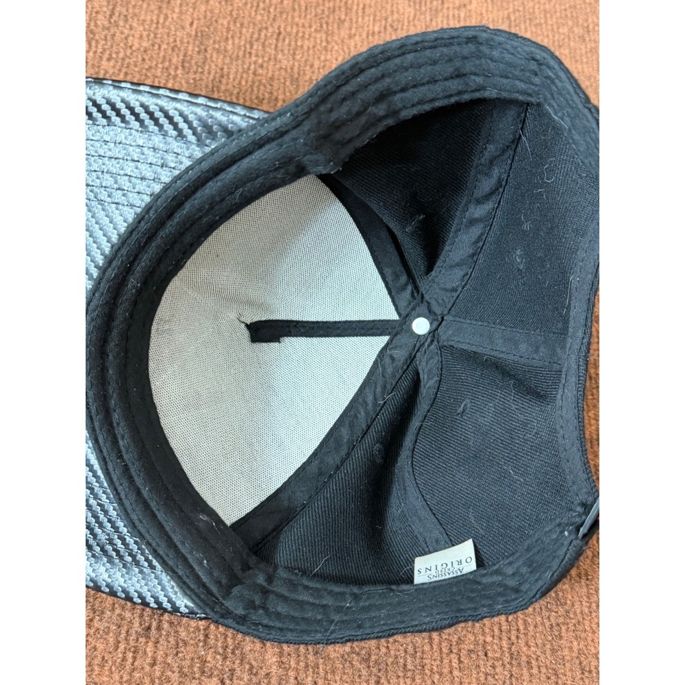 Assassins Creed Odyssey Black Snapback Hat Spartan Logo Carbon Fiber Brim Cap - Picture 4 of 10